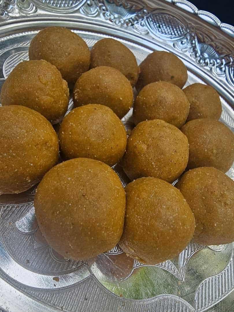 Ghee Besan laddu