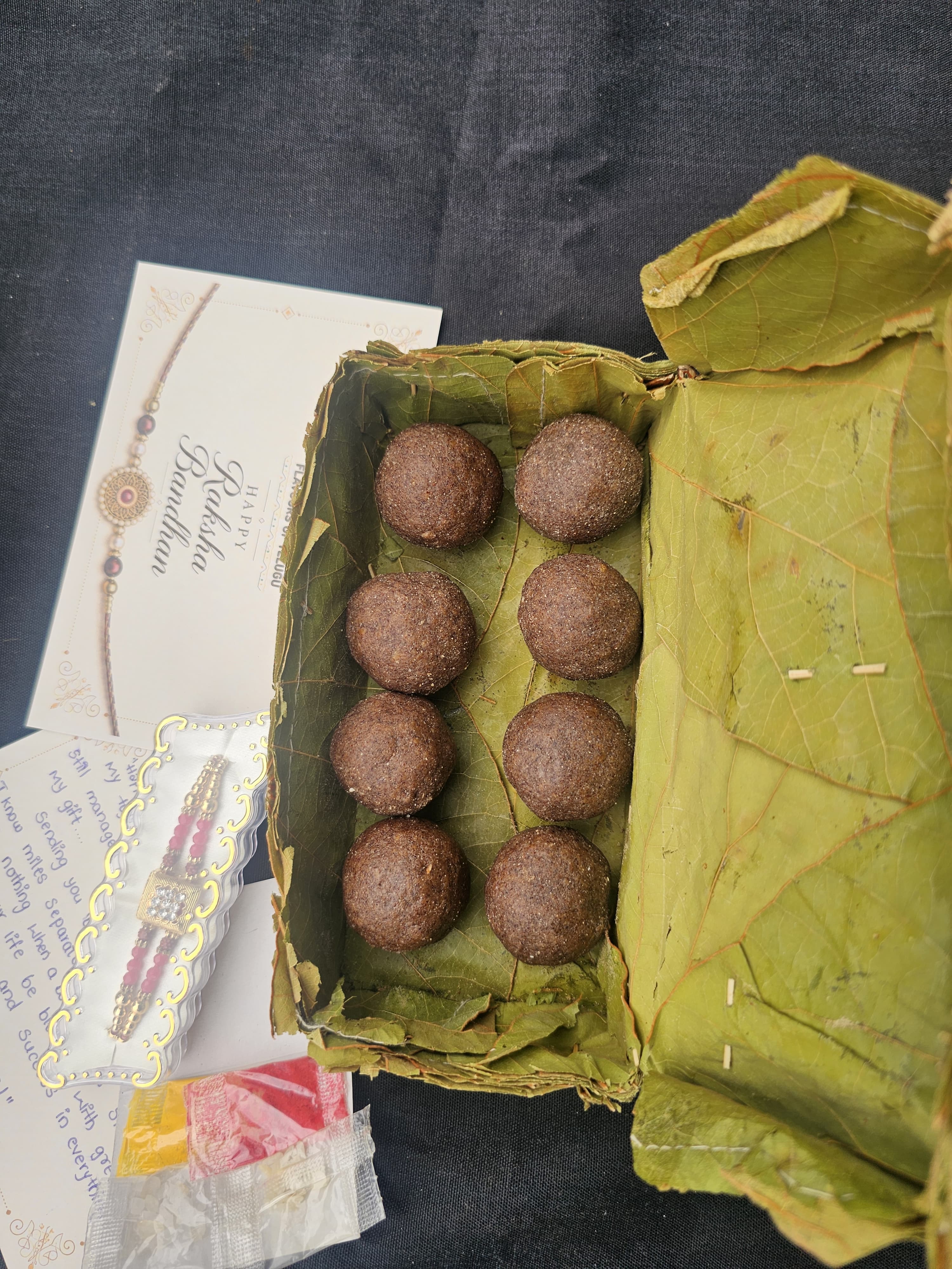 Rakhi Ghee Ragi Laddu combo