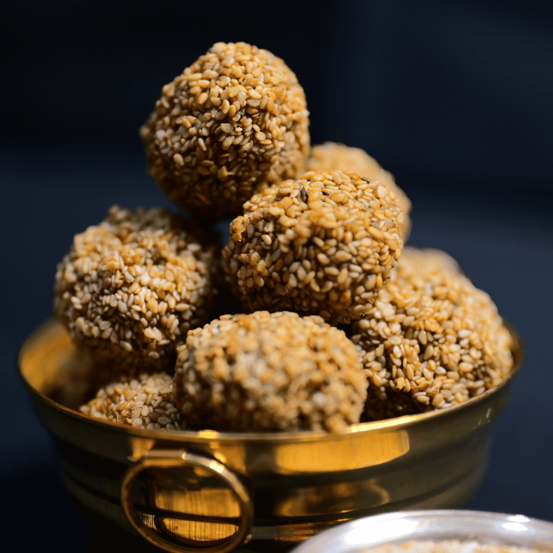 Nuvvula/sesame laddu